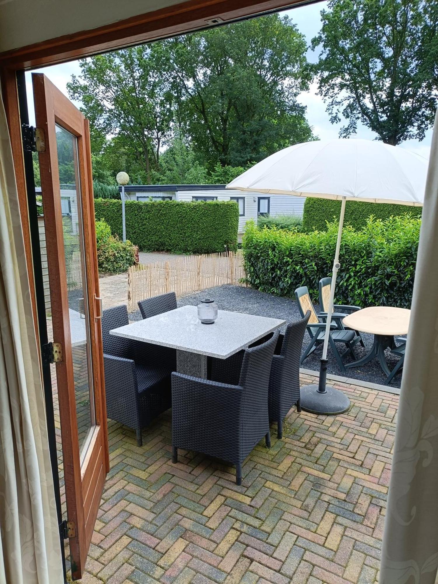 Vakantiehuisje Veluwe Bij Bos, Alleen Voor Recreatie 푸텐 외부 사진